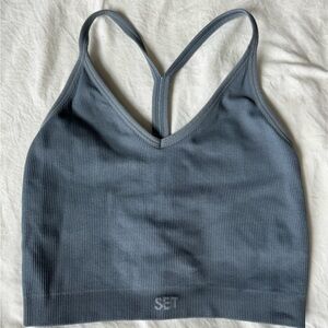 Set active ribbed V sports bra size Small